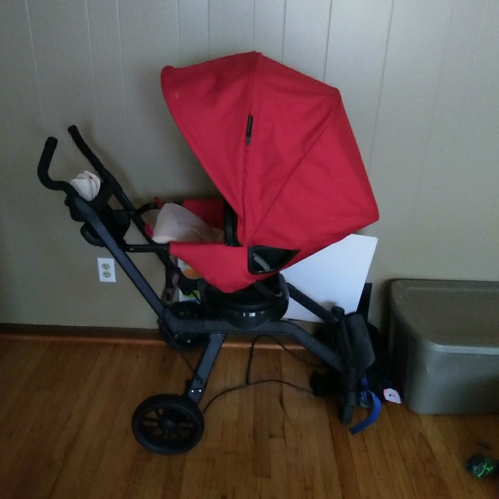 Orbit Stroller
